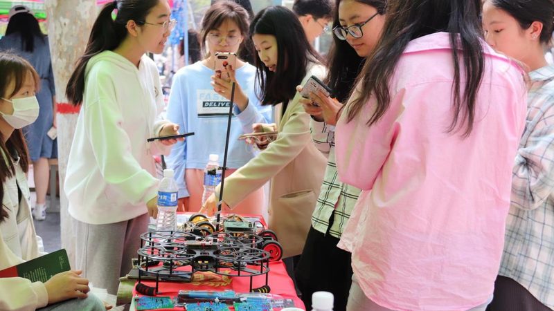 OA协同办公自动化：钉钉与传统OA系统的差异化解析